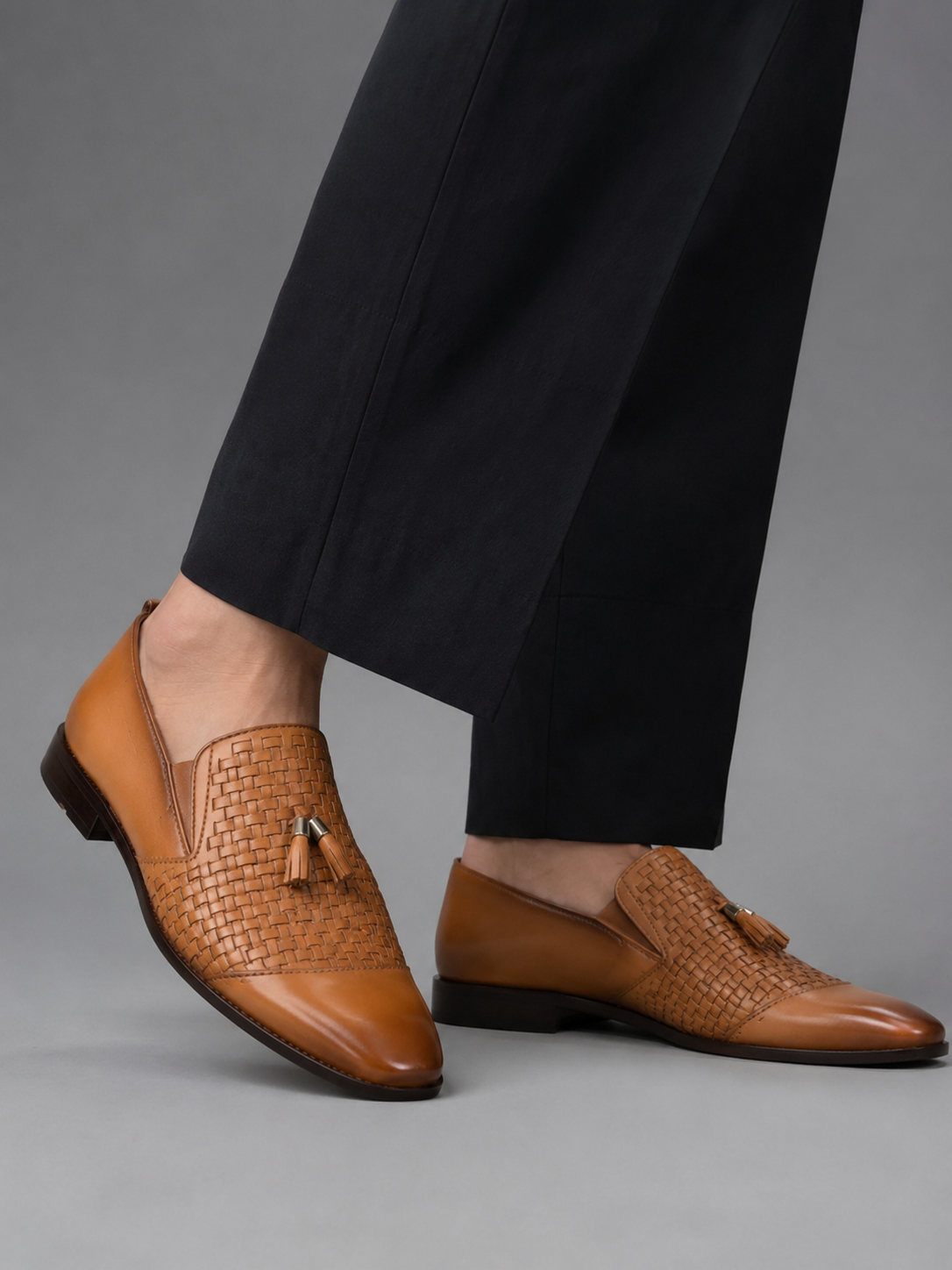 NOBLE Woven Tassel Loafers