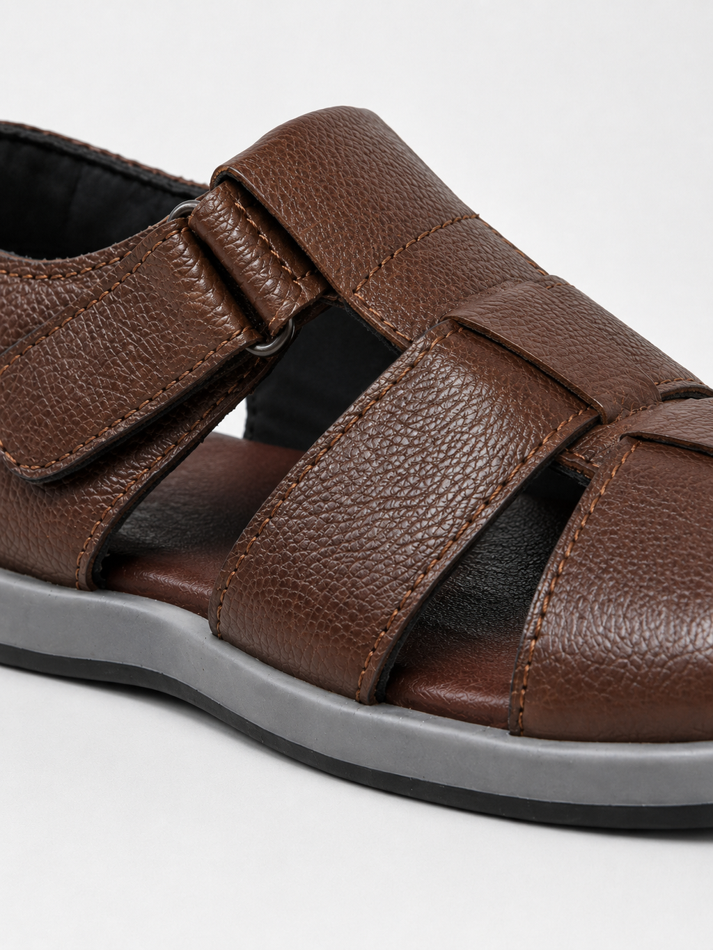 NOBLE TREK SANDAL