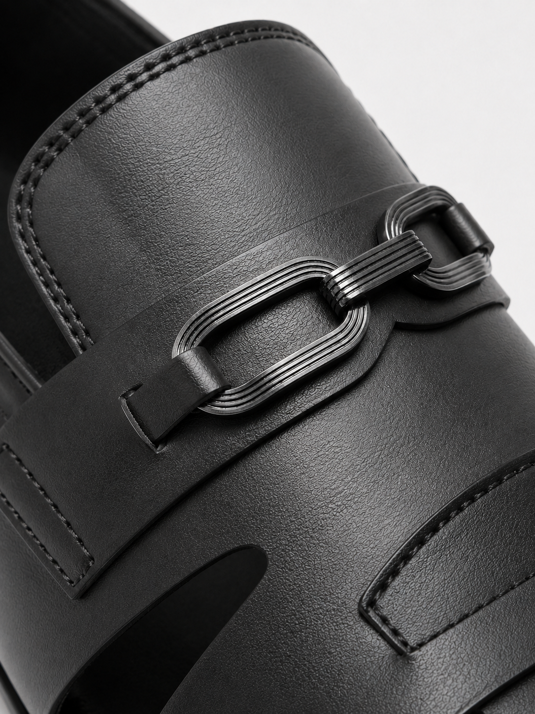 NOBLE Signature Roman Sandals