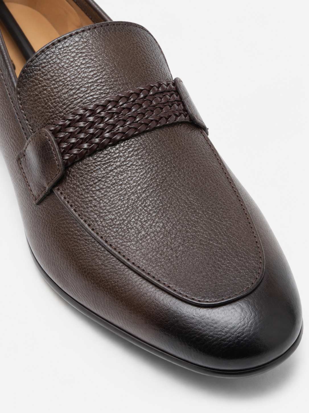 NOBLE Braided Strap Leather Loafer