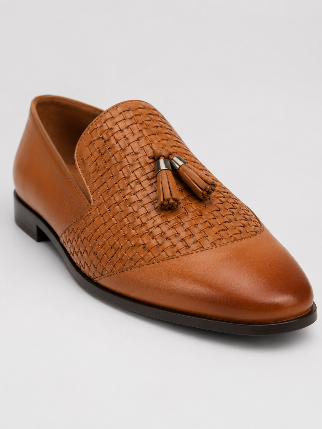 NOBLE Woven Tassel Loafers